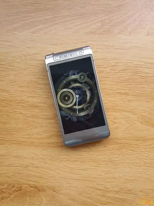 (封贴,卖了)450出三星w2016心系天下高端翻盖手机