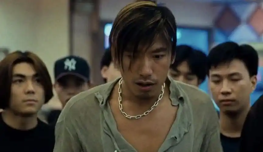 "乌鸦"张耀扬的低调生活,奔驰宝马放着不开,出门自行车当代步_易车