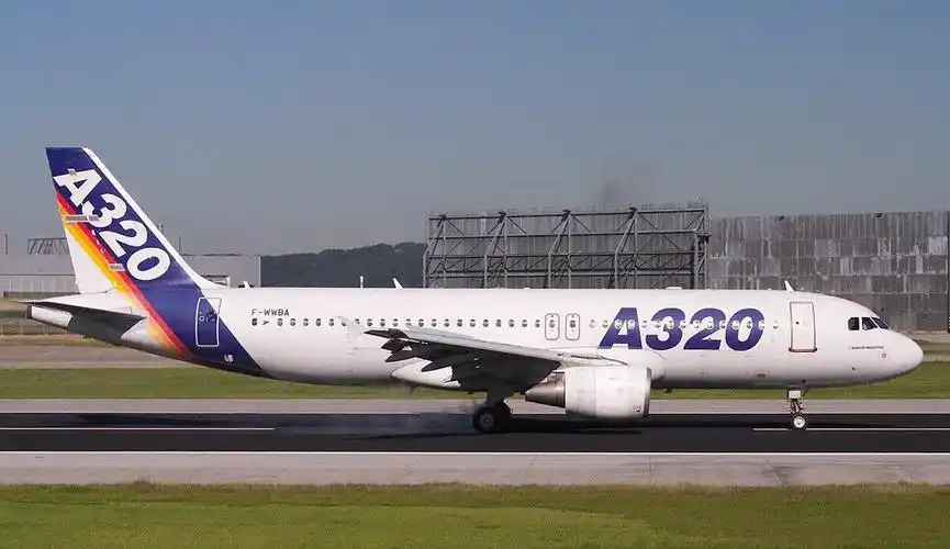 空客319和320区别