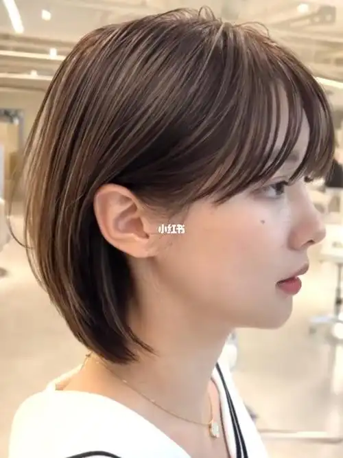 女生超短发分享法式刘海挂耳短发