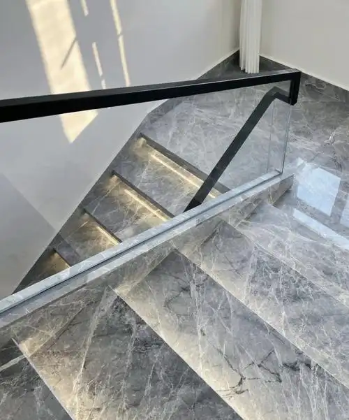 楼梯大理石踢脚线怎么做?这个方法分享给你!