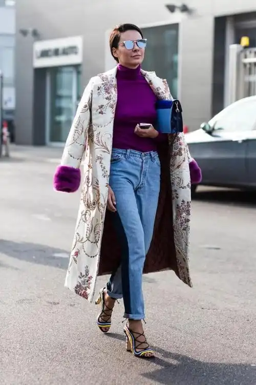 4.紫色 蓝色     尤其和牛仔蓝更配.牛仔会中和掉紫色的华丽感.