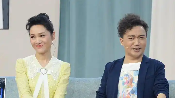 2021安徽春晚 周群阿进管管小品《楼上楼下2》