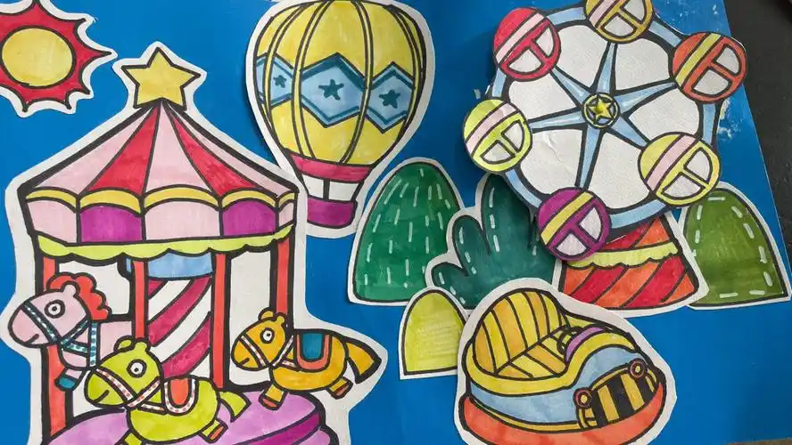 四年级上册美术趣味游乐园