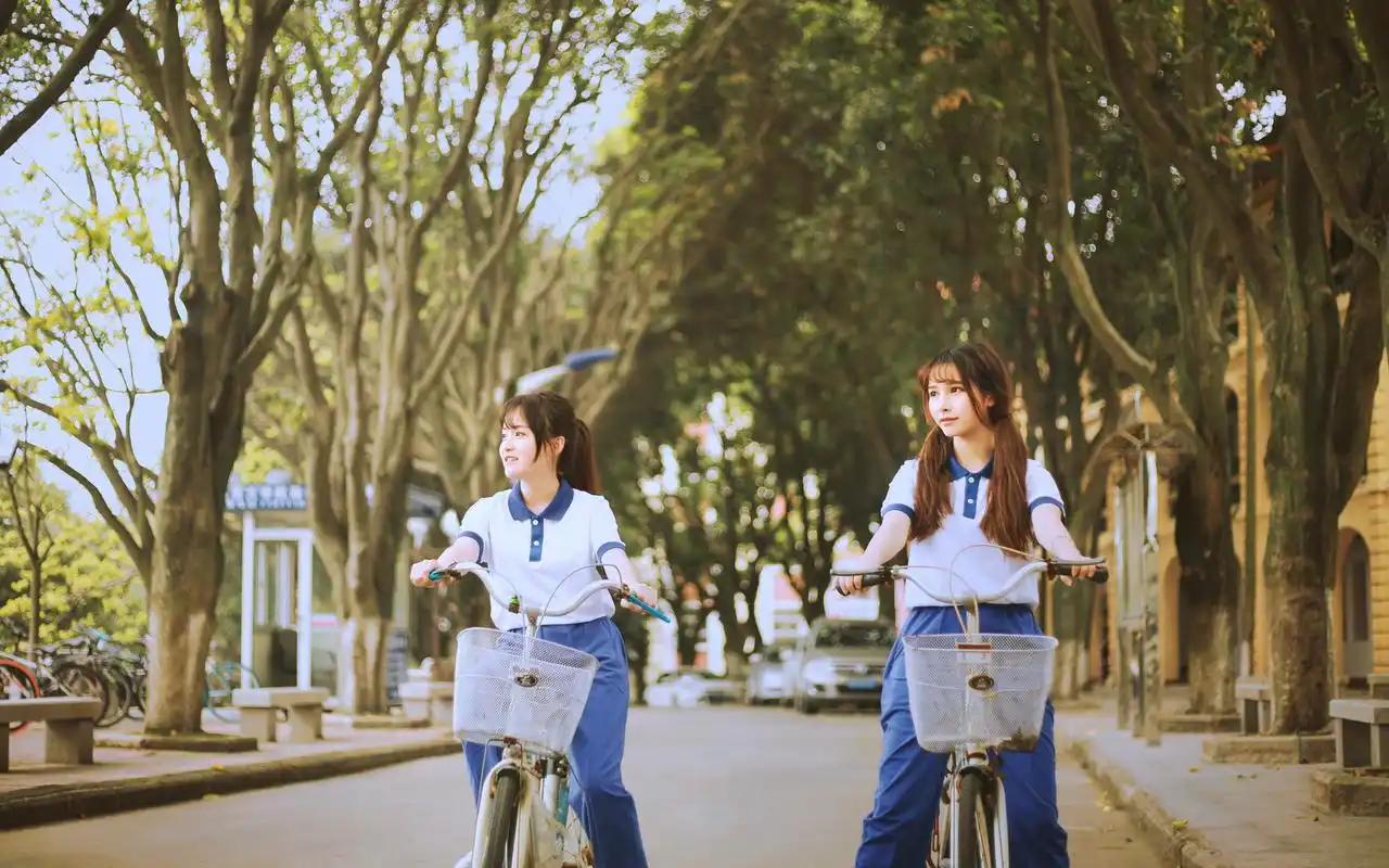 清纯姐妹校园小清新唯美高清壁纸