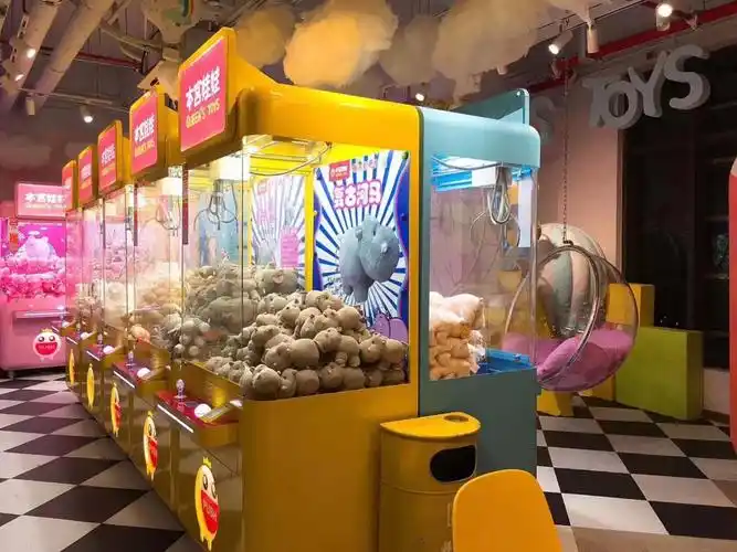 明星,网红,潮人一族的打卡胜地-抓娃娃机主题店