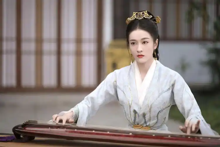 古装戏杨幂柔情热巴似水张雪迎只能用仙儿来形容