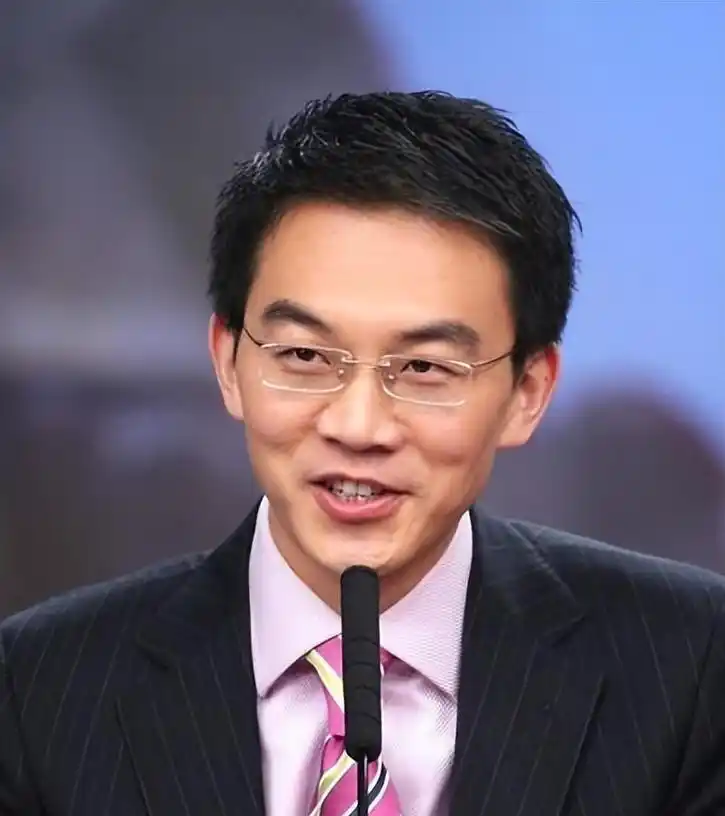 前央视主持人郎永淳,放弃大好前途只为救妻子,如今怎么样了?