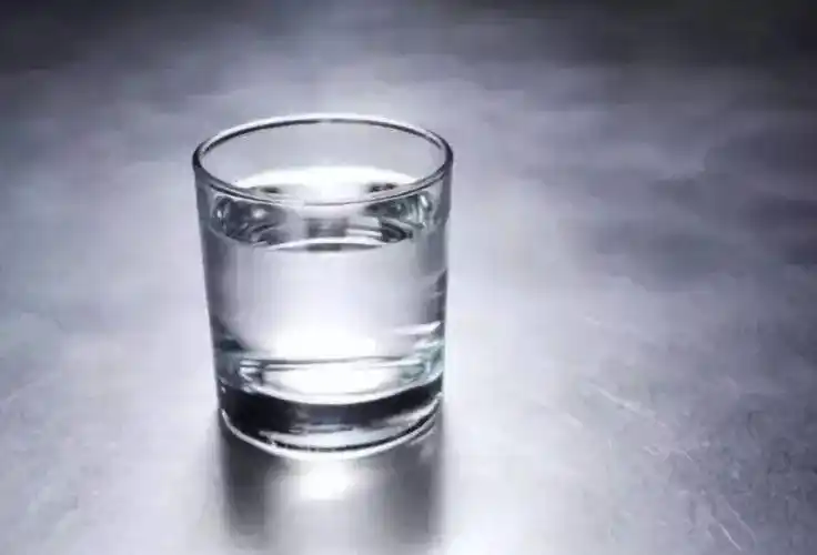 苹果绿 养生美容2,一般晚上9点以后不建议喝大量的白开水,特别是对于