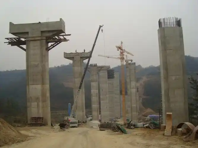 [资料]桥梁高墩盖梁牛腿托架施工工法