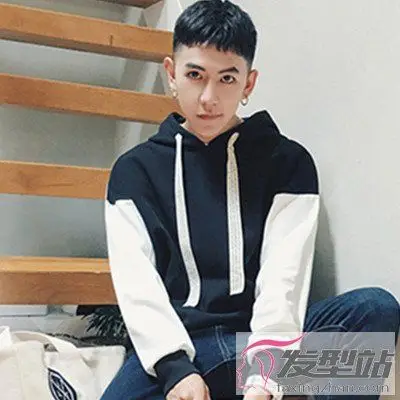 男生发型锅盖头两边刮掉个性十足打造酷炫潮男