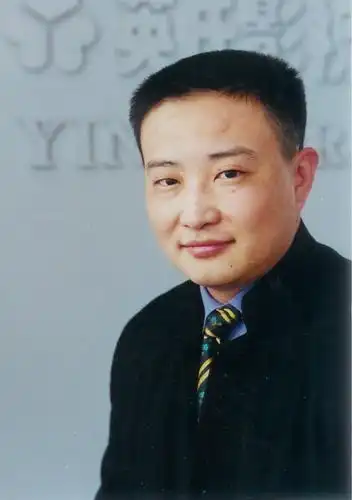 《东北一家人》续集人物谱:吕小品饰牛小伟(图)-搜狐娱乐