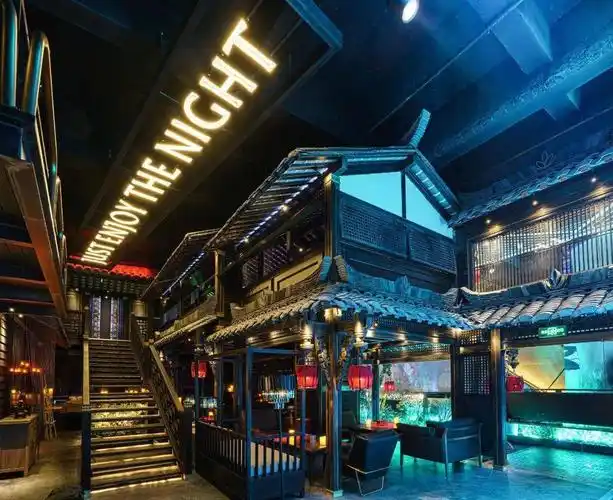 party新地标火爆成都的贰麻酒馆终于来乐山了月底来斗酒