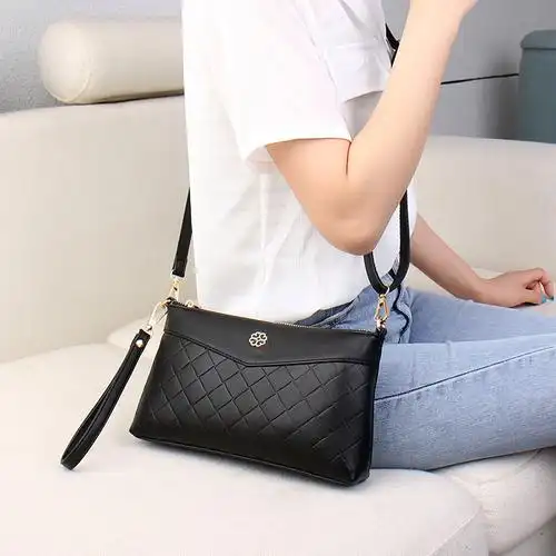 女2021新款韩版单肩斜挎包中年女包妈妈婆婆小包手机包软皮—女士包袋