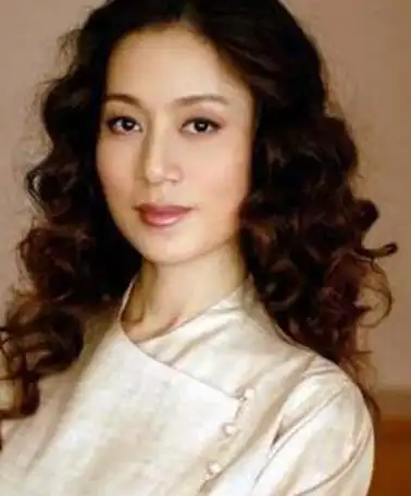 05,玉面狐狸郑益萍戏里唯一的三姐了,虽然是个小配角,但是她的高颜值