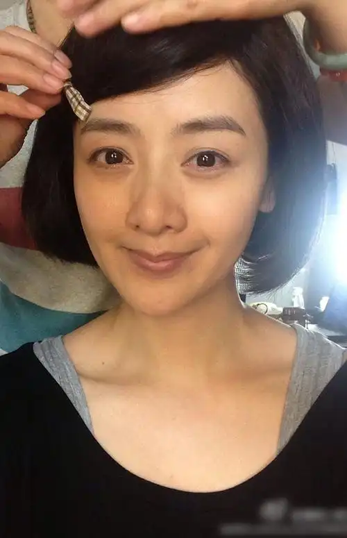 《上错花轿嫁对郎》中的杜冰雁,17年后素颜照看不出年纪,厉害了