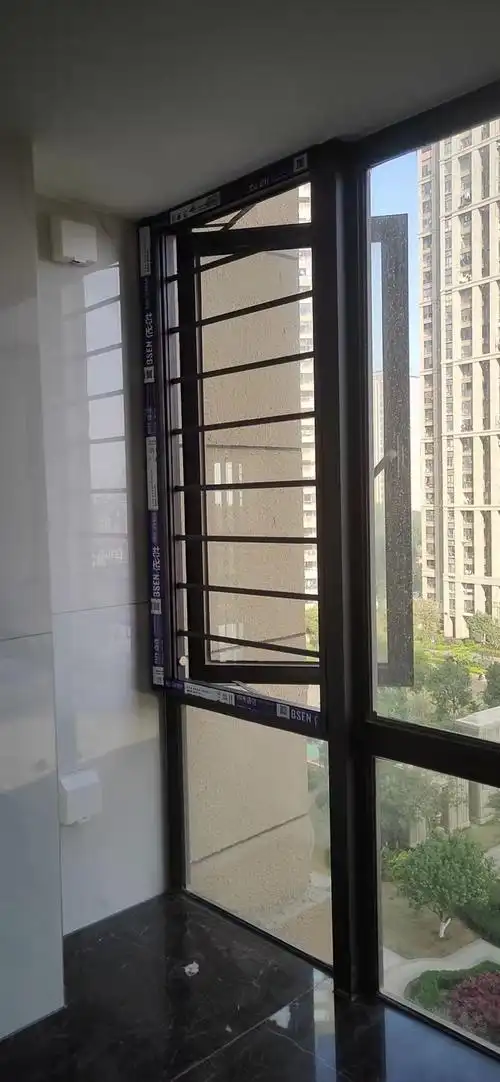 纱窗铝合金防盗厦门防蚊防护栏窗花安全防护防盗窗