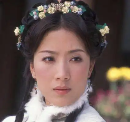 我终于发现了,万茜和杨怡也太像了吧!