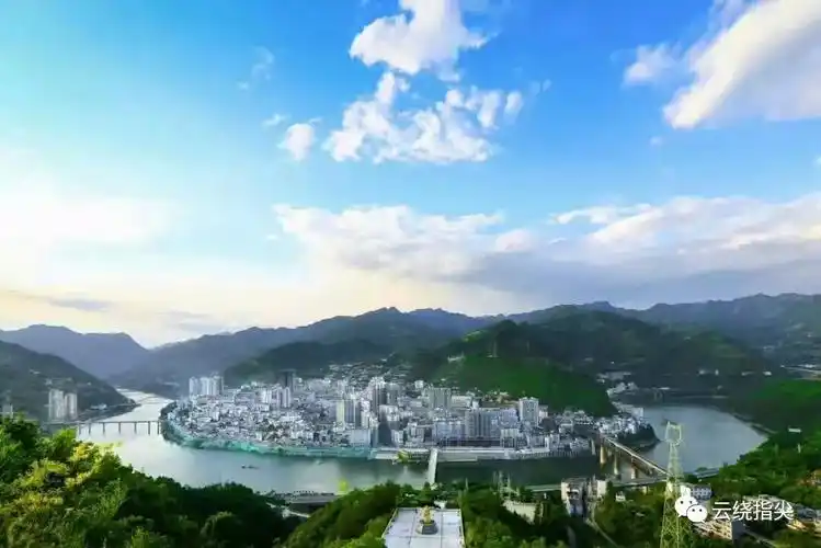 山城.紫阳县全景