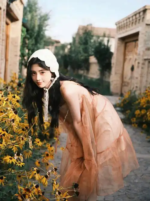 鞠婧祎"美貌营业"了!三组写真时髦洋气,可甜妹可御姐 - 知乎