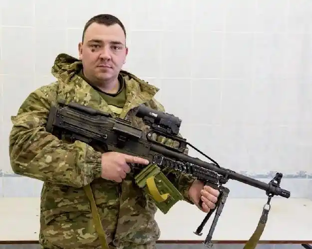 俄军新机枪又短又粗适合巷战