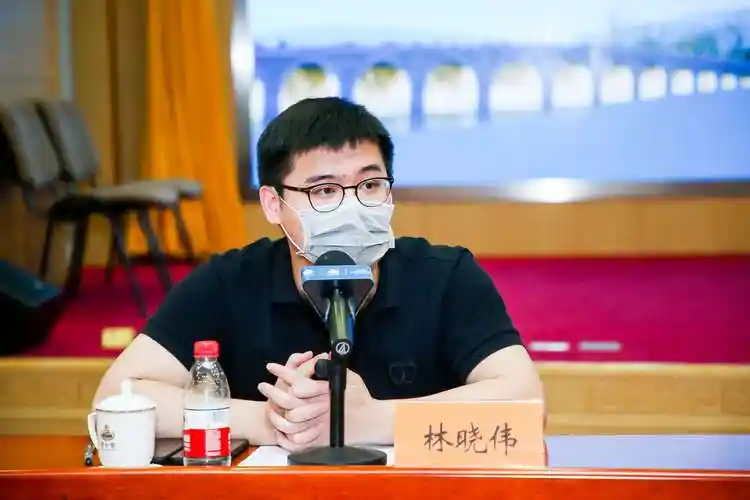 (九牧副总裁,小牧优品创始人林晓伟发言)