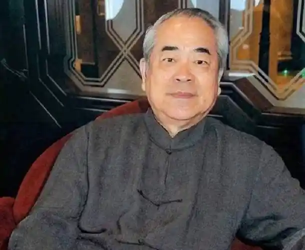 国宝艺术家范曾:两次夺友人妻,女儿,恩师与他断绝关系