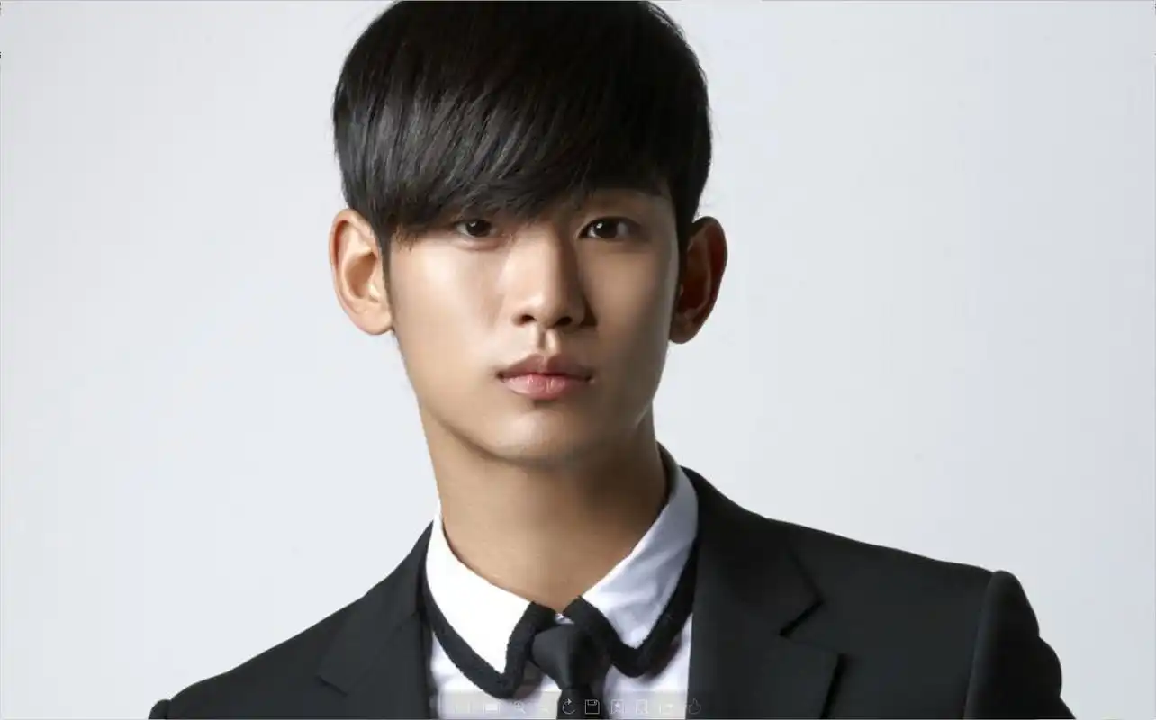 亚洲公认最帅5大男明星,鹿晗上榜李敏镐第二,第一是宋仲基