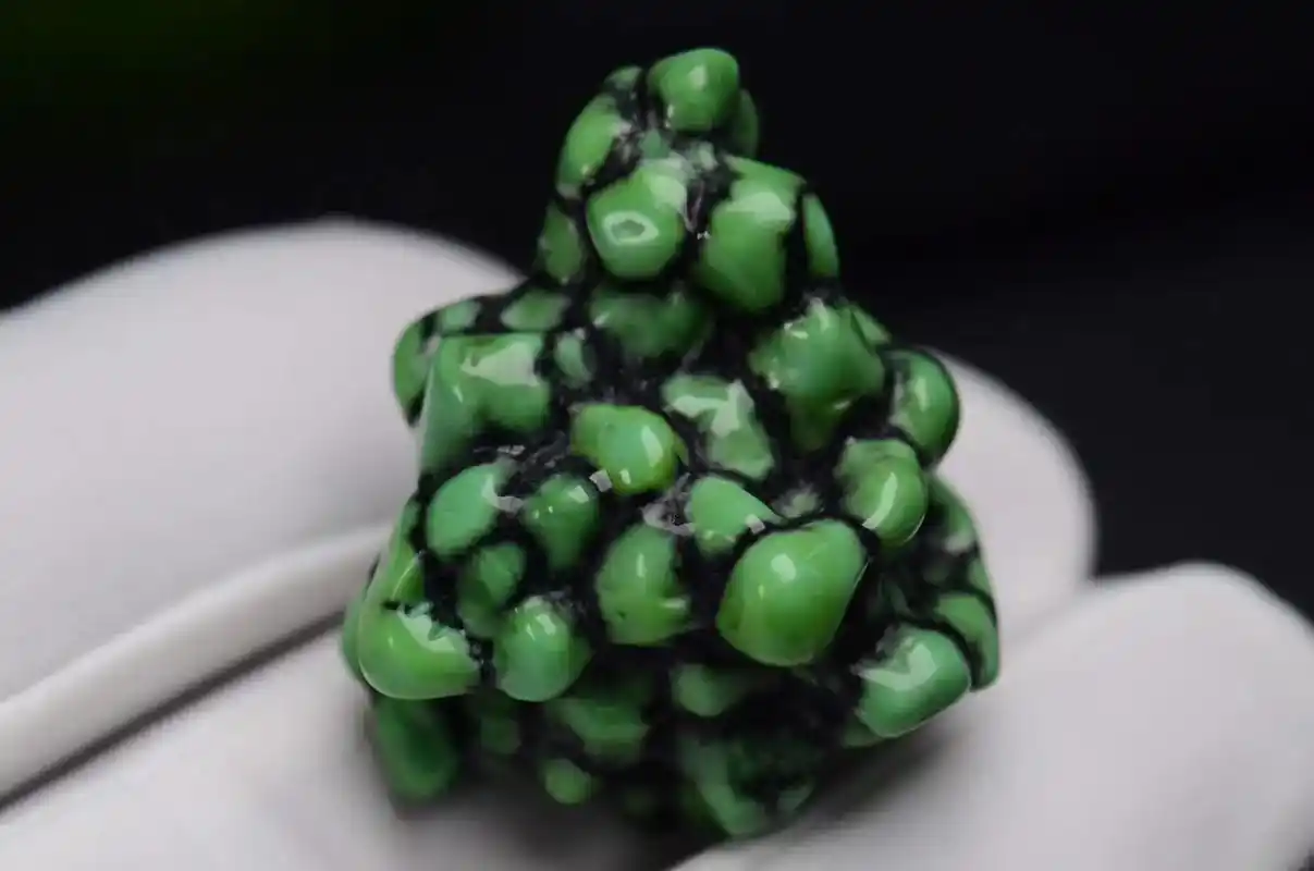 92绿松石【玉化翠绿色 随型吊坠】92总价2888得,特色  - 抖音