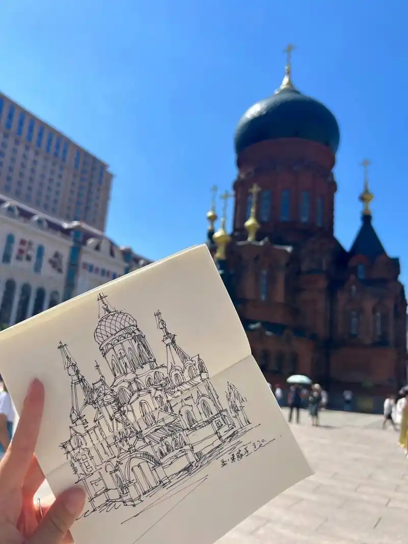 5分钟建筑写生|圣索菲亚大教堂线描速写 在教堂前感受拜占庭式建筑之
