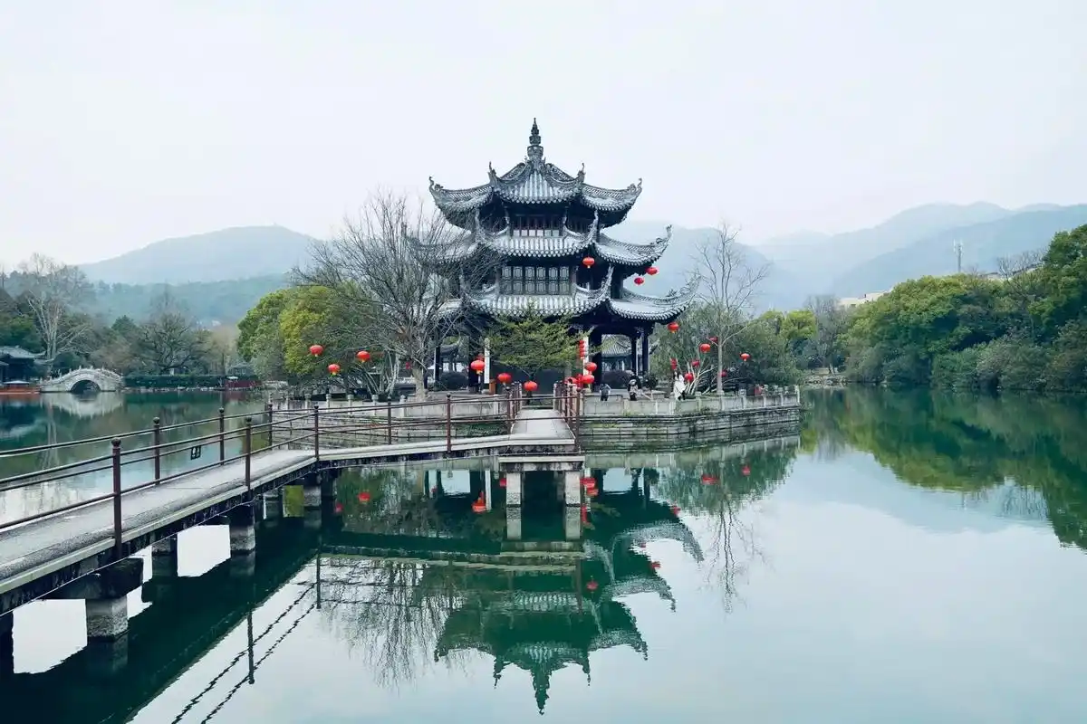 临海东湖,位于临海市区,以紧临台州府城 - 抖音