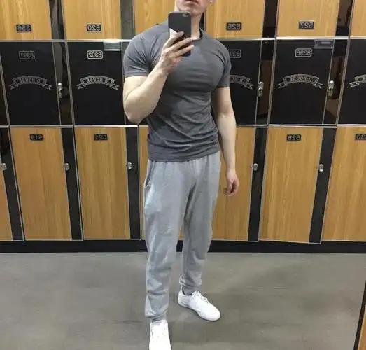 型男大上ii 寸头肌肉健身教练登场!这样的男孩谁不爱