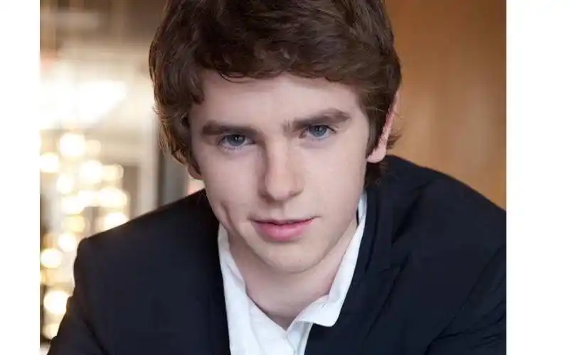 【良医】剑桥毕业的小哥哥弗莱迪·海默真的太可爱了!