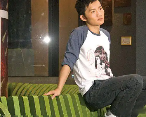 交老外男友林一峰与同性同居生活曝光