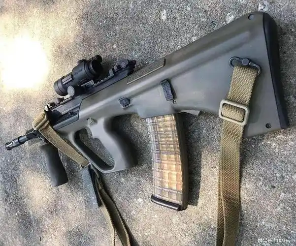 十支556小口径步枪中的代表也都是最精良的突击步枪