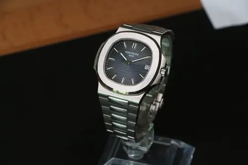 不能拒绝的一枚手表百达翡丽鹦鹉螺5711评测