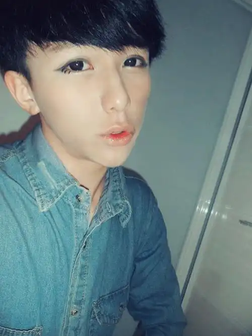 "非主流"这真的是帅哥吗?