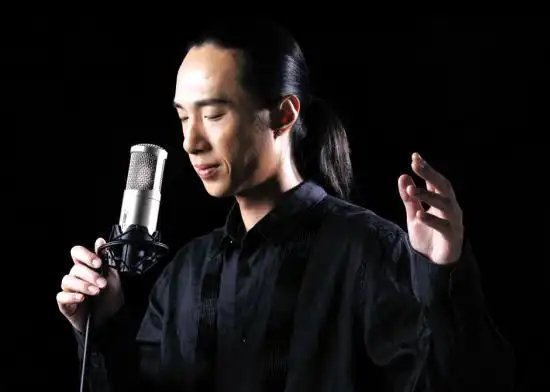 data-lemmaid="124159">满族 /a>,中国内地男低音歌唱家,出生于 a