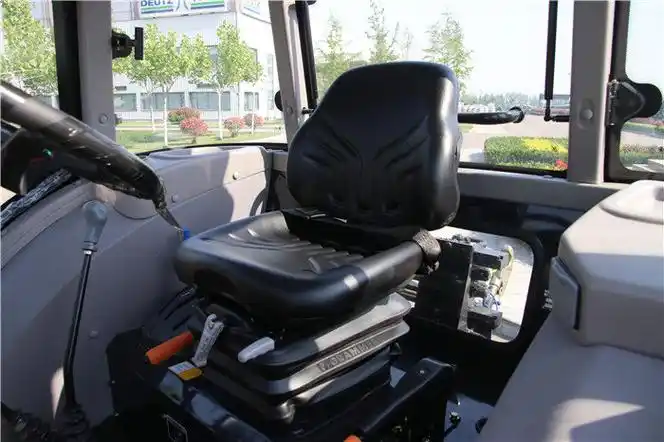 道依茨法尔cd1804e轮式拖拉机