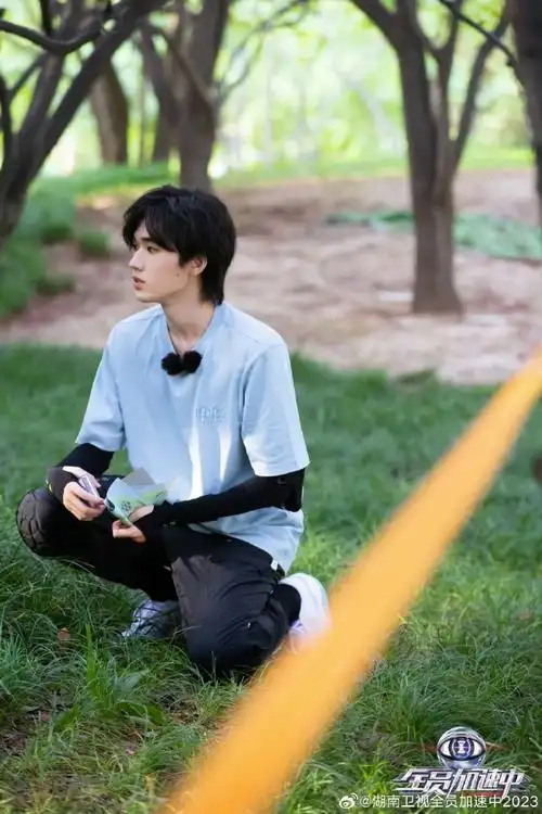 宋亚轩热心小宋来了