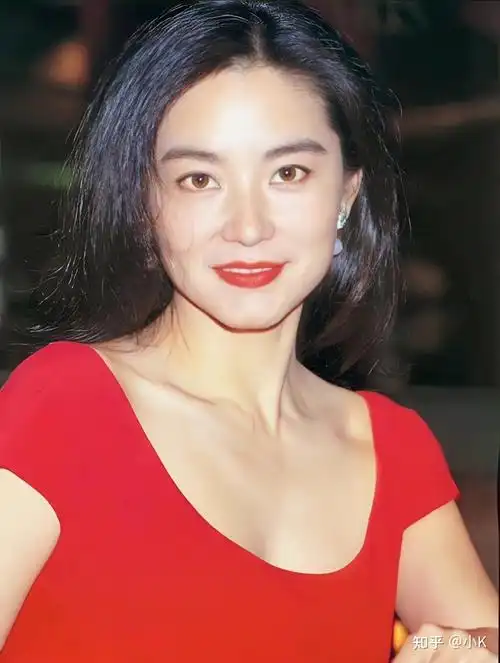 "顶级美人"林青霞:17岁前认为自己丑得像饥民,她发生了什么?
