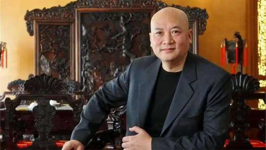 《西游记》演员聚会,迟重瑞近照曝光,肚大脸圆脖子粗明显发福