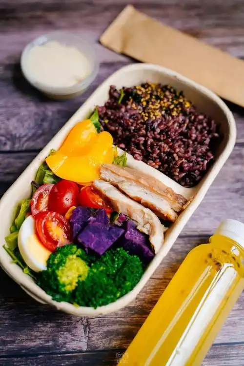 怒刷10家连锁外卖轻食武汉三镇都能点到