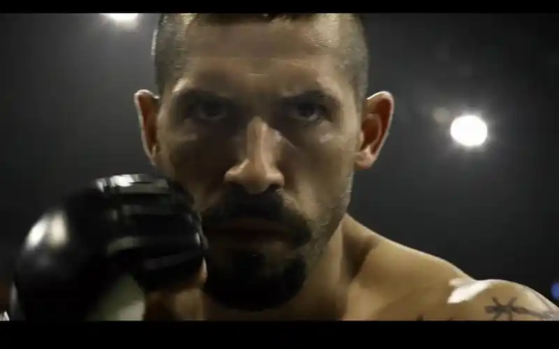 终极斗士博伊卡格斗集锦 斯科特·阿特金斯花式踢腿ko