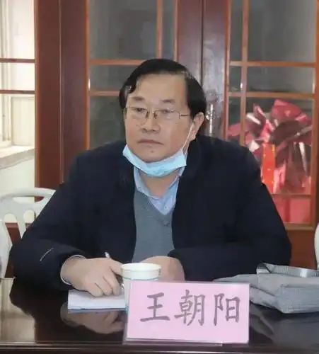 洛阳市中信中心医院到市三院进行参观学习老年友善医院创建工作