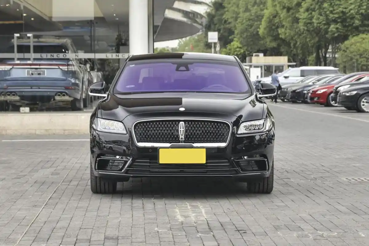 那林肯大陆的实际产品表现如何?今天咱们就以2020款 2.