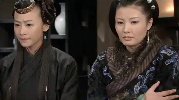 狄仁杰堡长给狄仁杰讲故事钟五娘听的浑身发冷自己吓自己