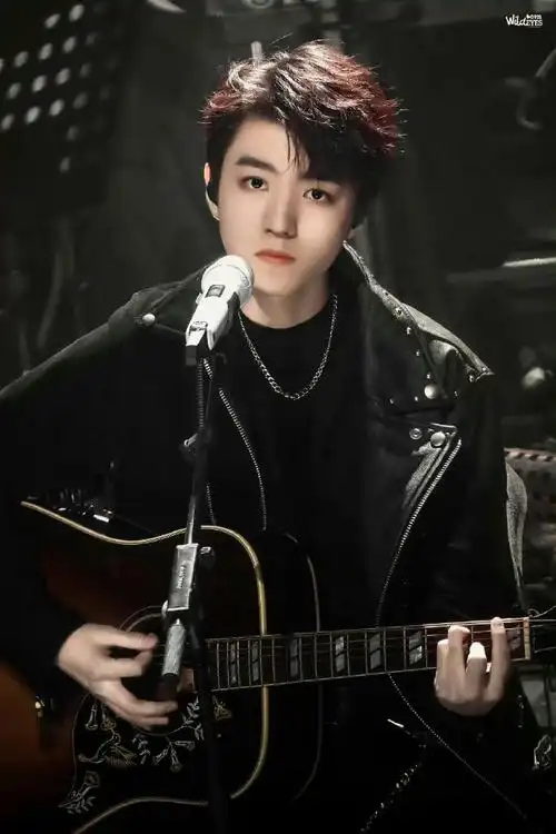 从开始到未来,只为王俊凯##王俊凯 巴黎时装周