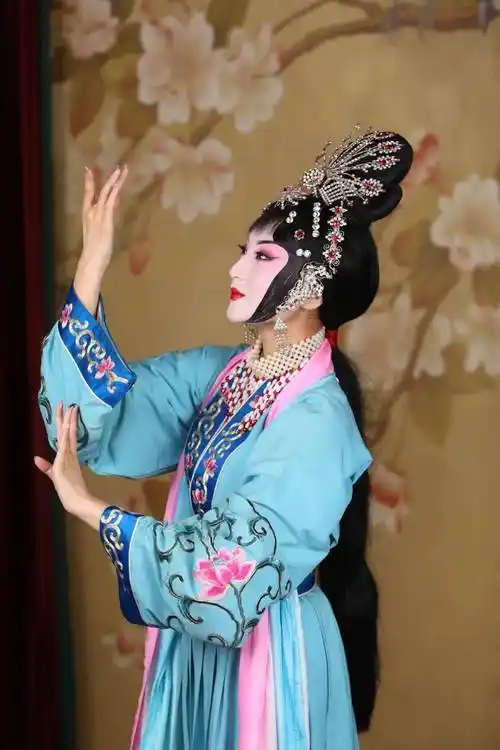 果菁_京剧_表演