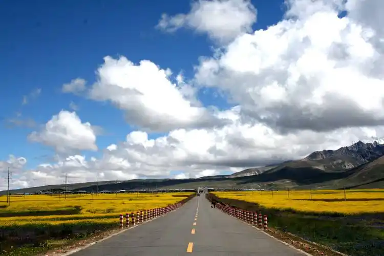 藏在西藏日喀则的绝美之镜亚东